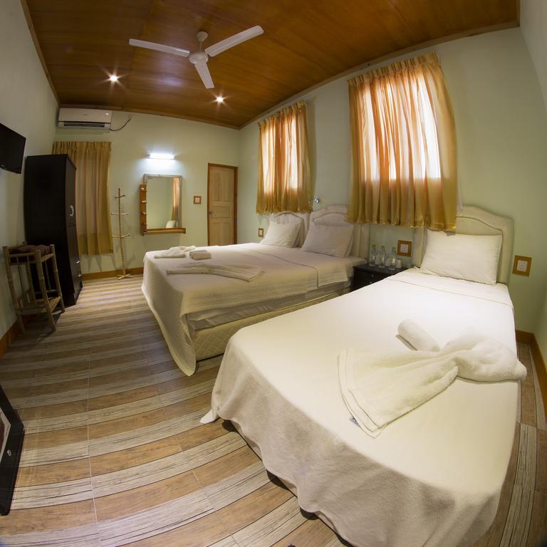Zest Cabana Maafushi Room photo
