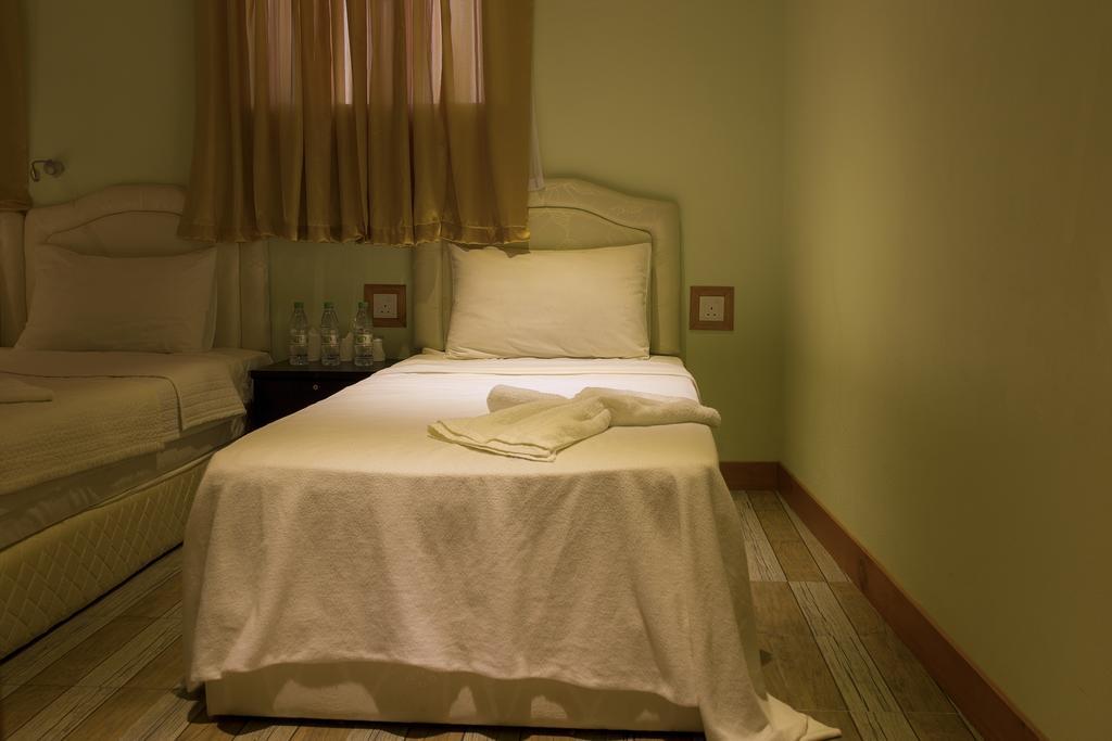 Zest Cabana Maafushi Room photo