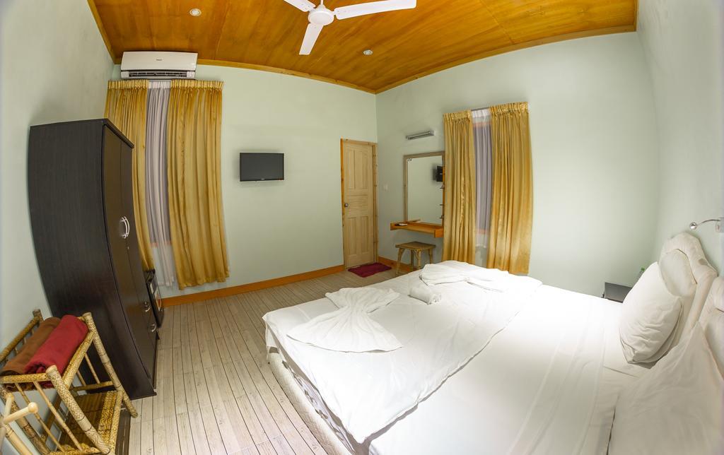 Zest Cabana Maafushi Room photo